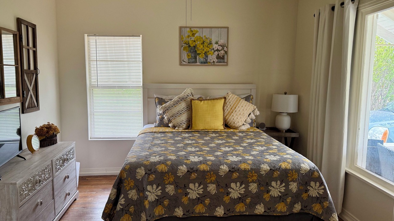 Photo of Bedroom in Electra