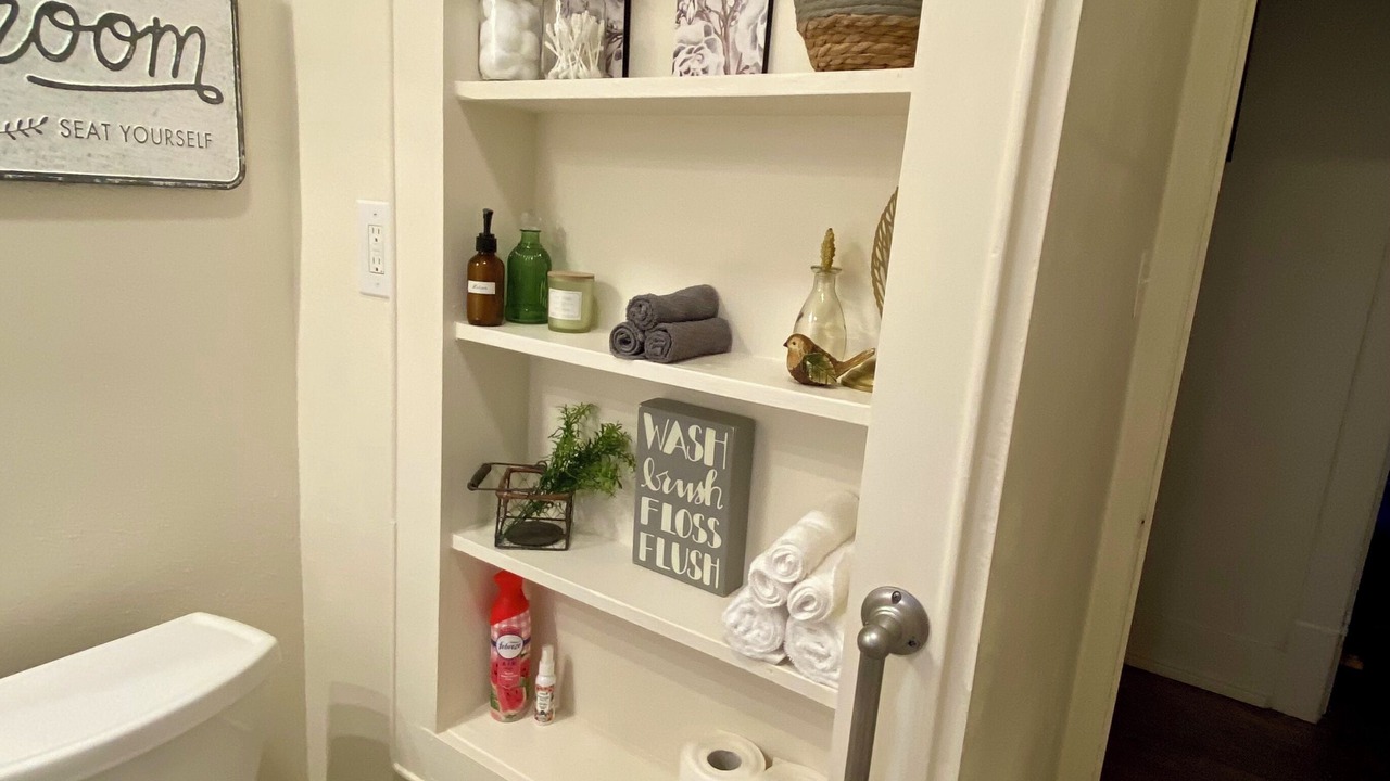 Photo of Bathroom in Electra