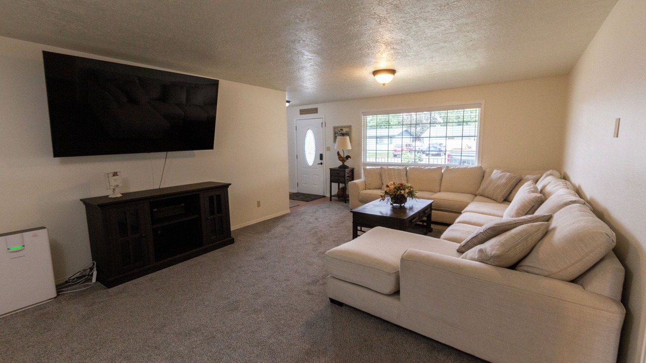 Photo of Livingroom in Emmett