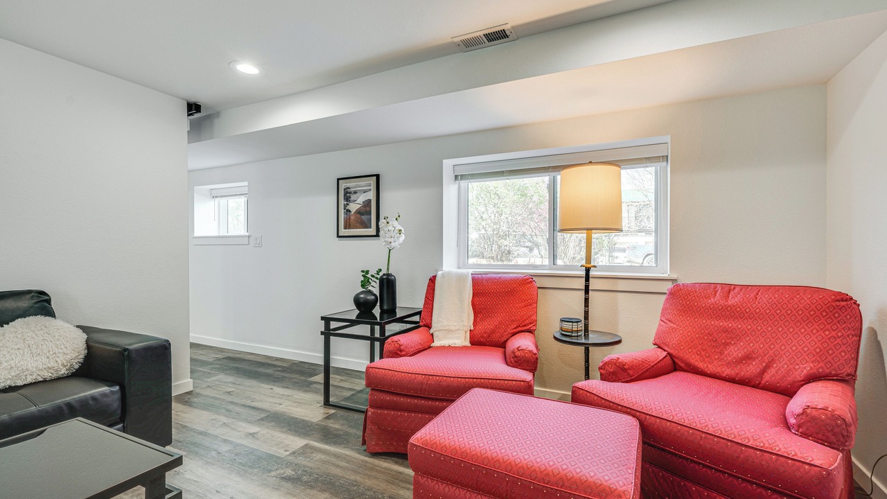 Photo of Livingroom in Erie