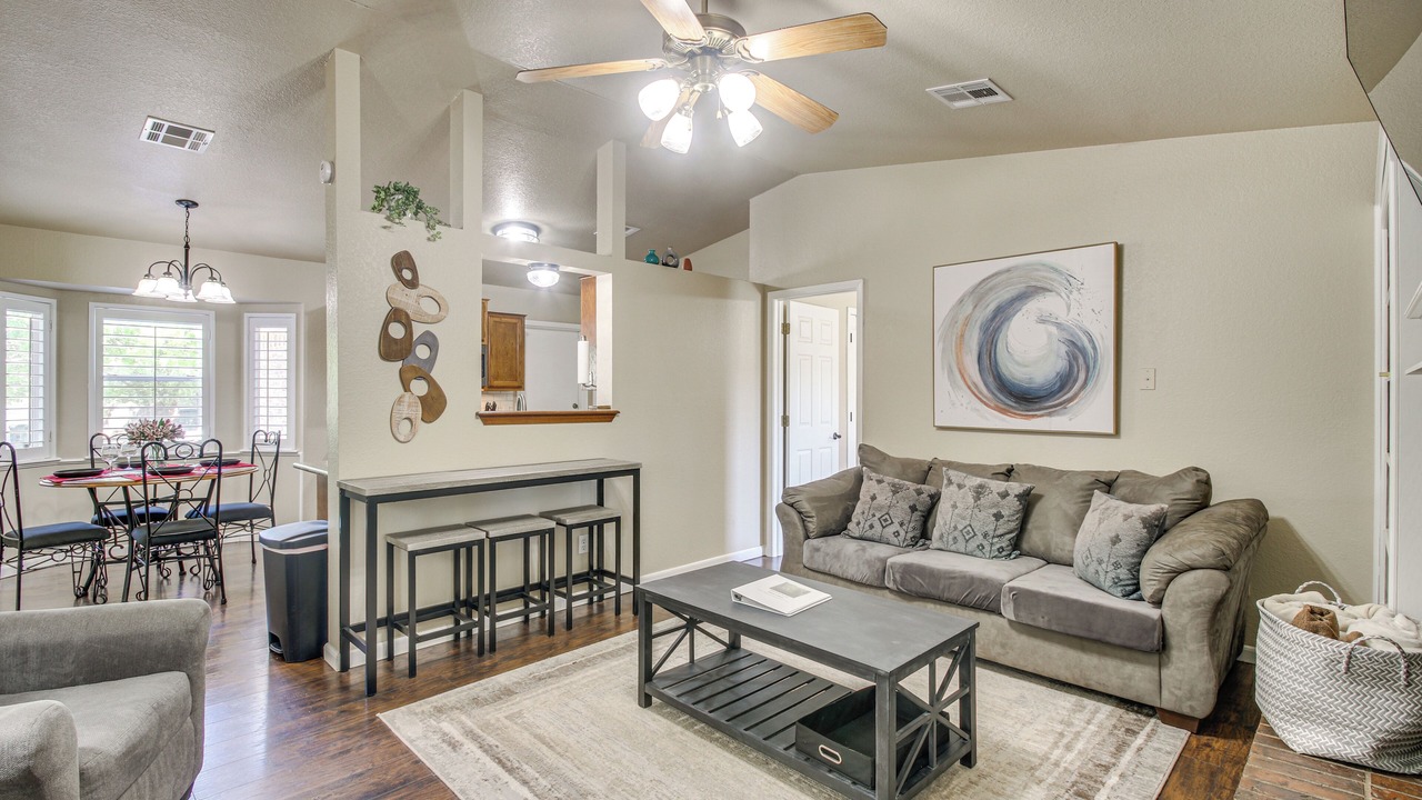 Photo of Livingroom in Norman