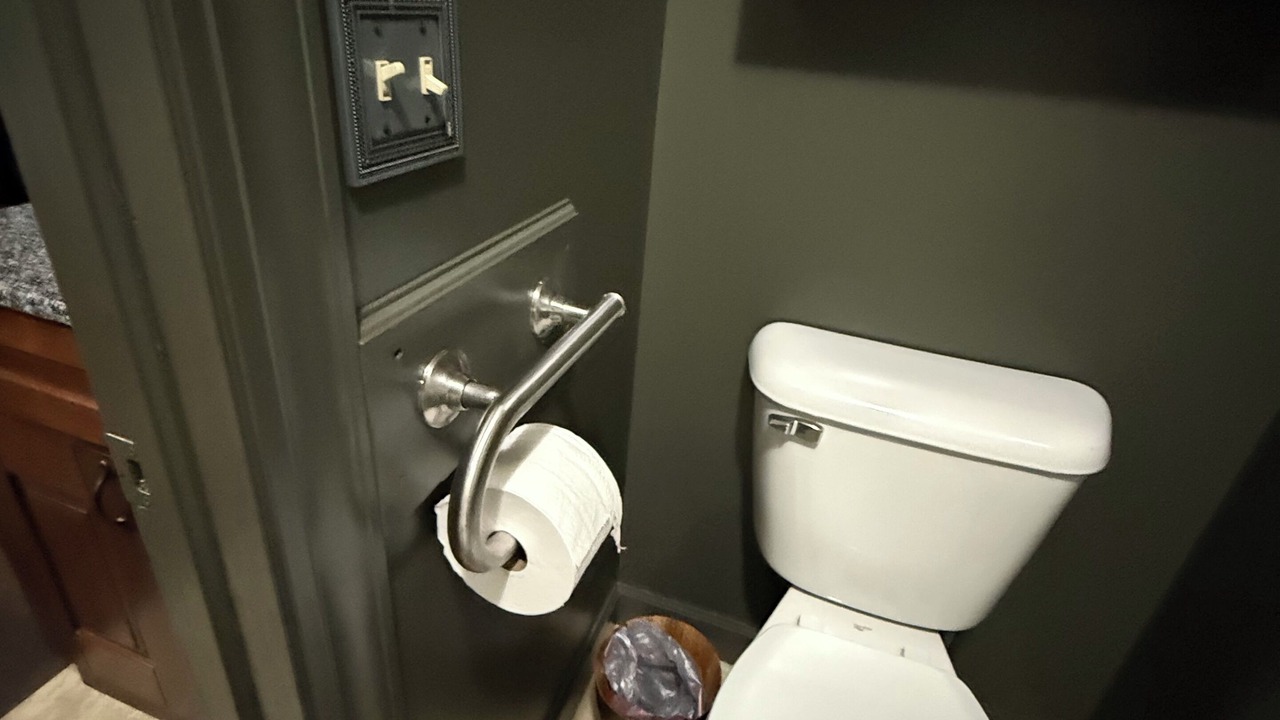 Photo of Bathroom in Atchison County