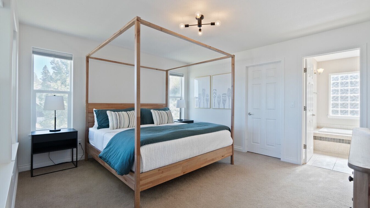 Photo of Bedroom in Davenport