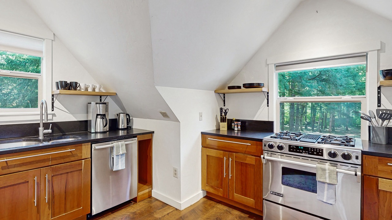 Photo of Kitchen in Rollingbay