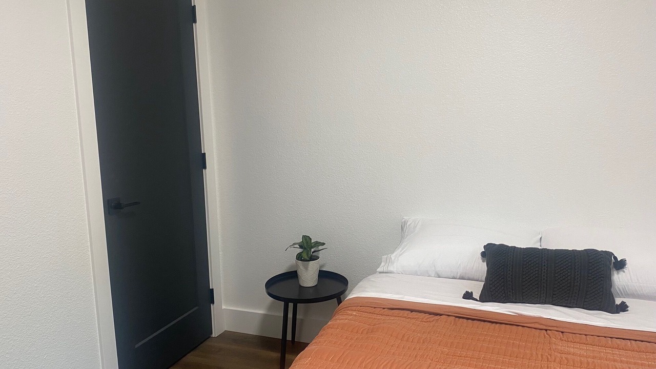 Photo of Bedroom in East Lawrence