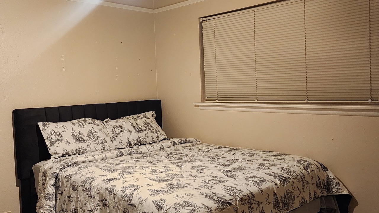 Photo of Bedroom in Hurst