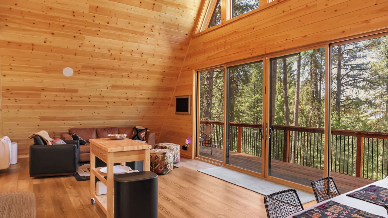 Photo of Livingroom in Cascade