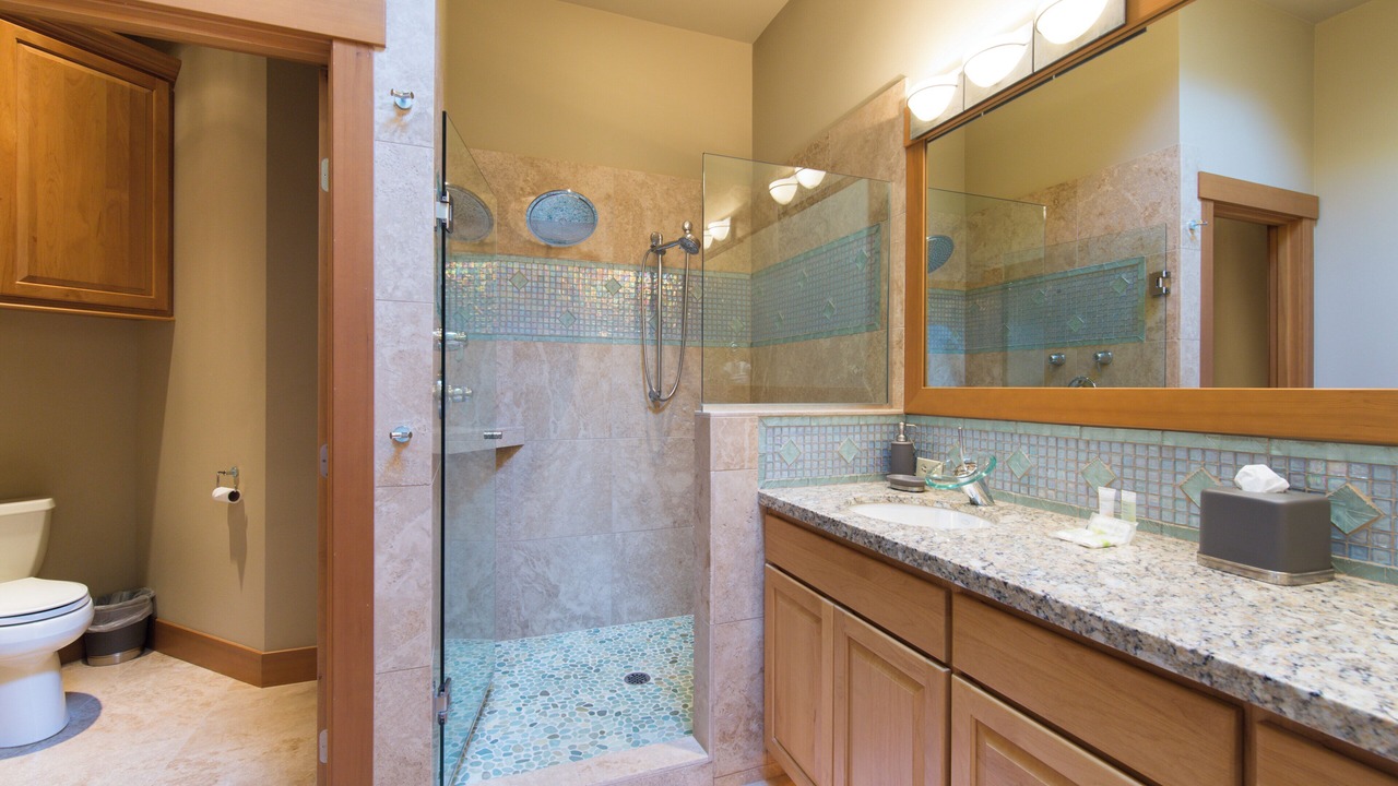 Photo of Bathroom in Manson