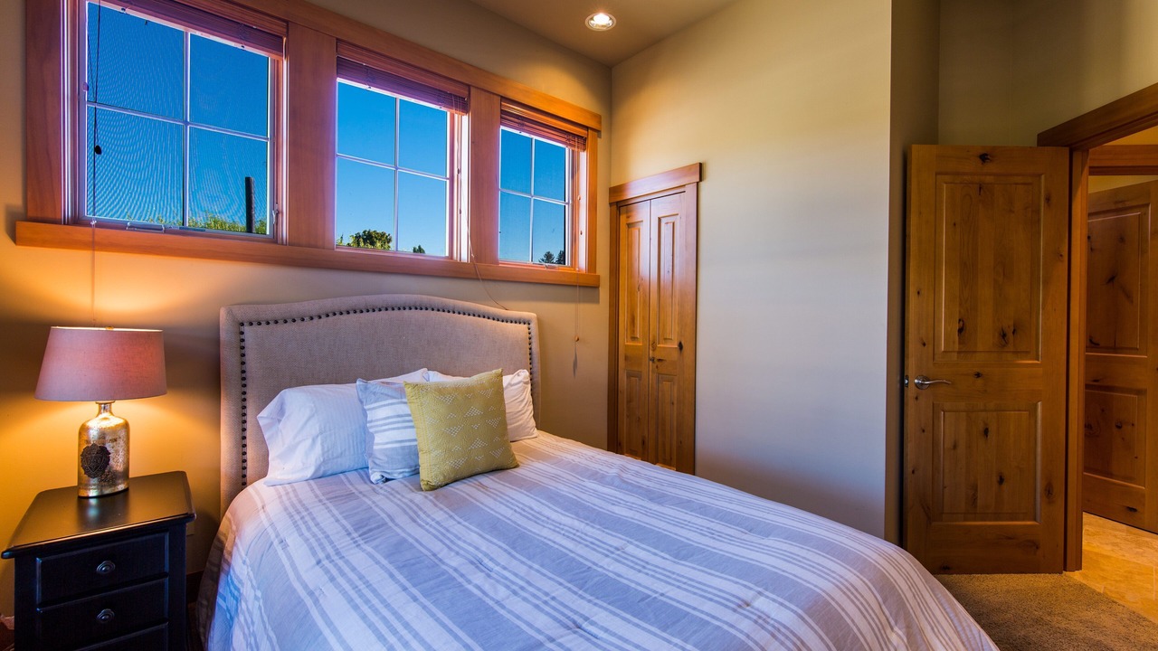 Photo of Bedroom in Manson