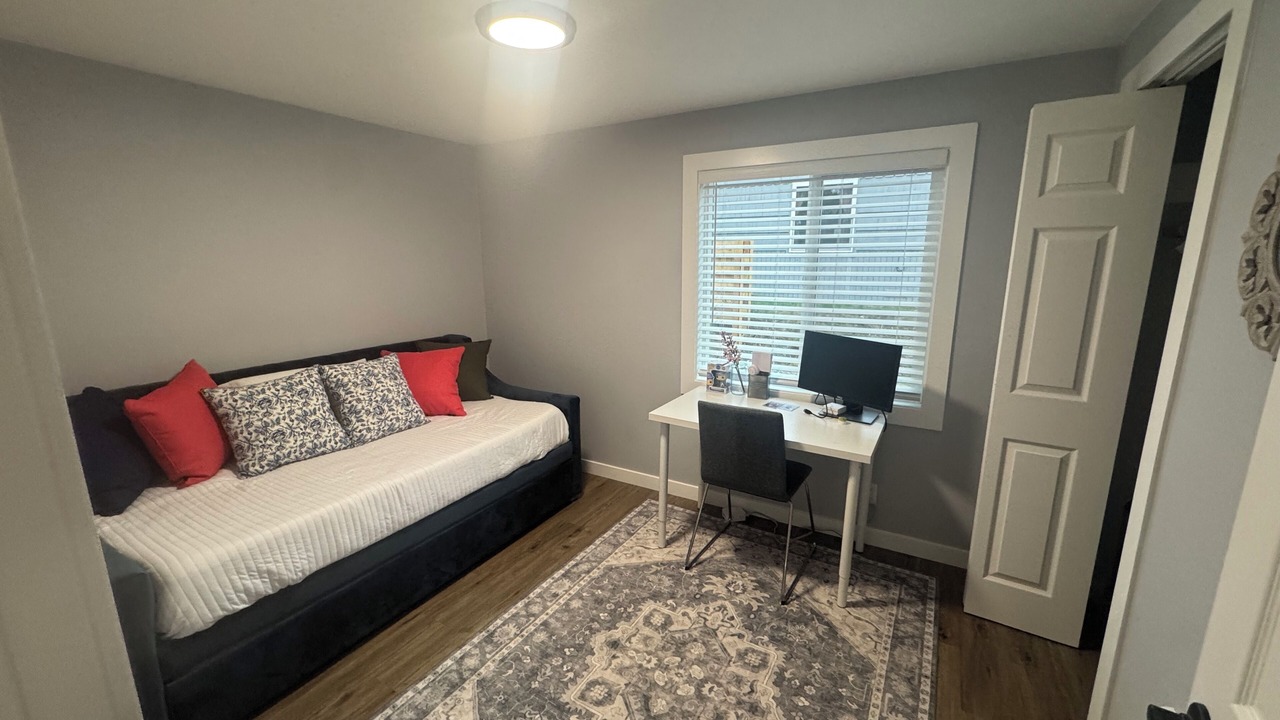 Photo of Bedroom in Highline