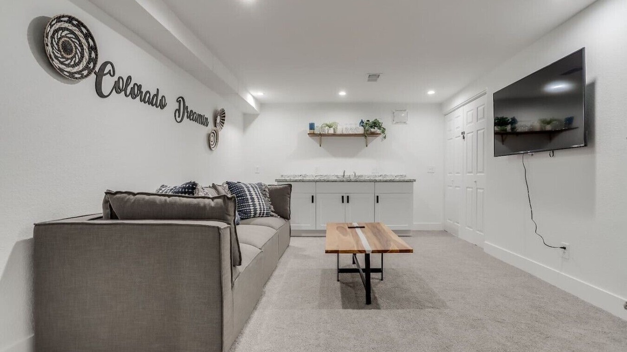 Photo of Livingroom in South Westminster
