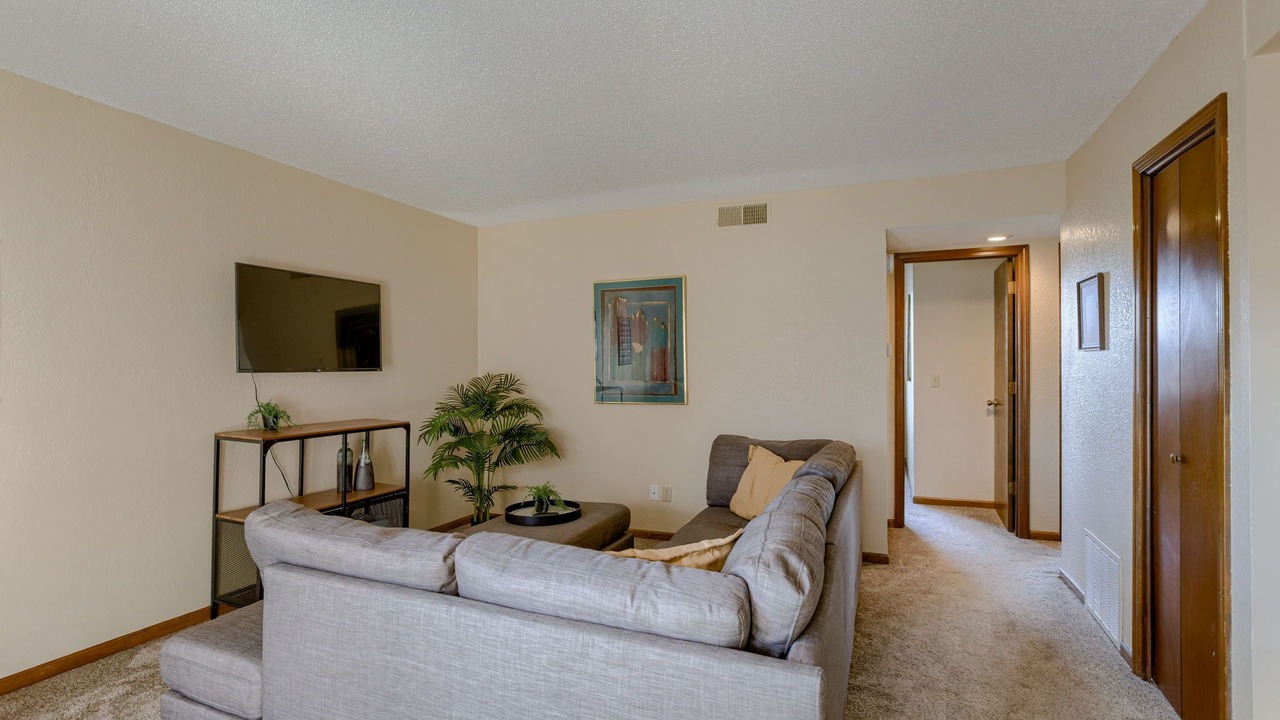 Photo of Livingroom in Platte City