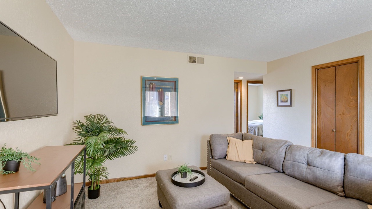 Photo of Livingroom in Platte City