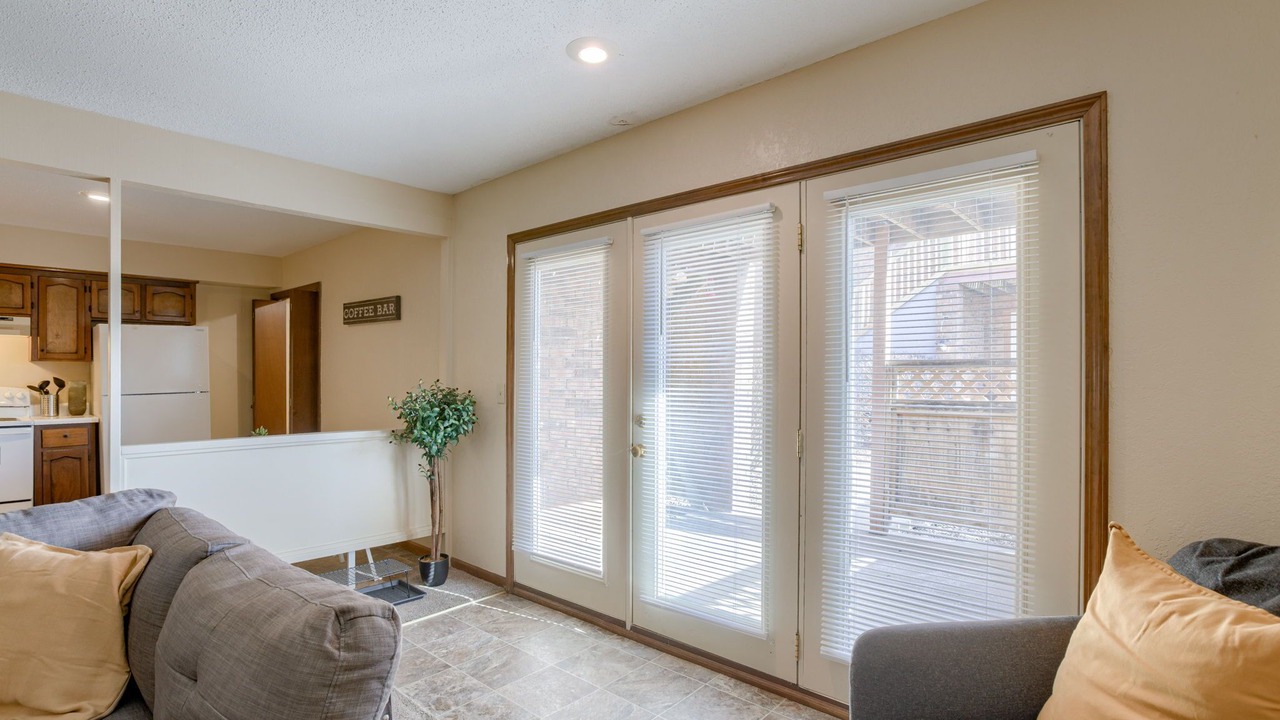 Photo of Livingroom in Platte City