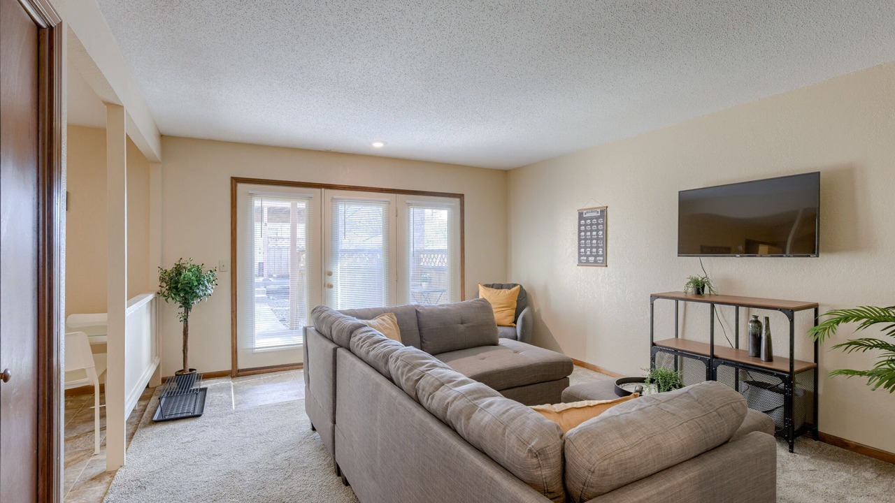 Photo of Livingroom in Platte City