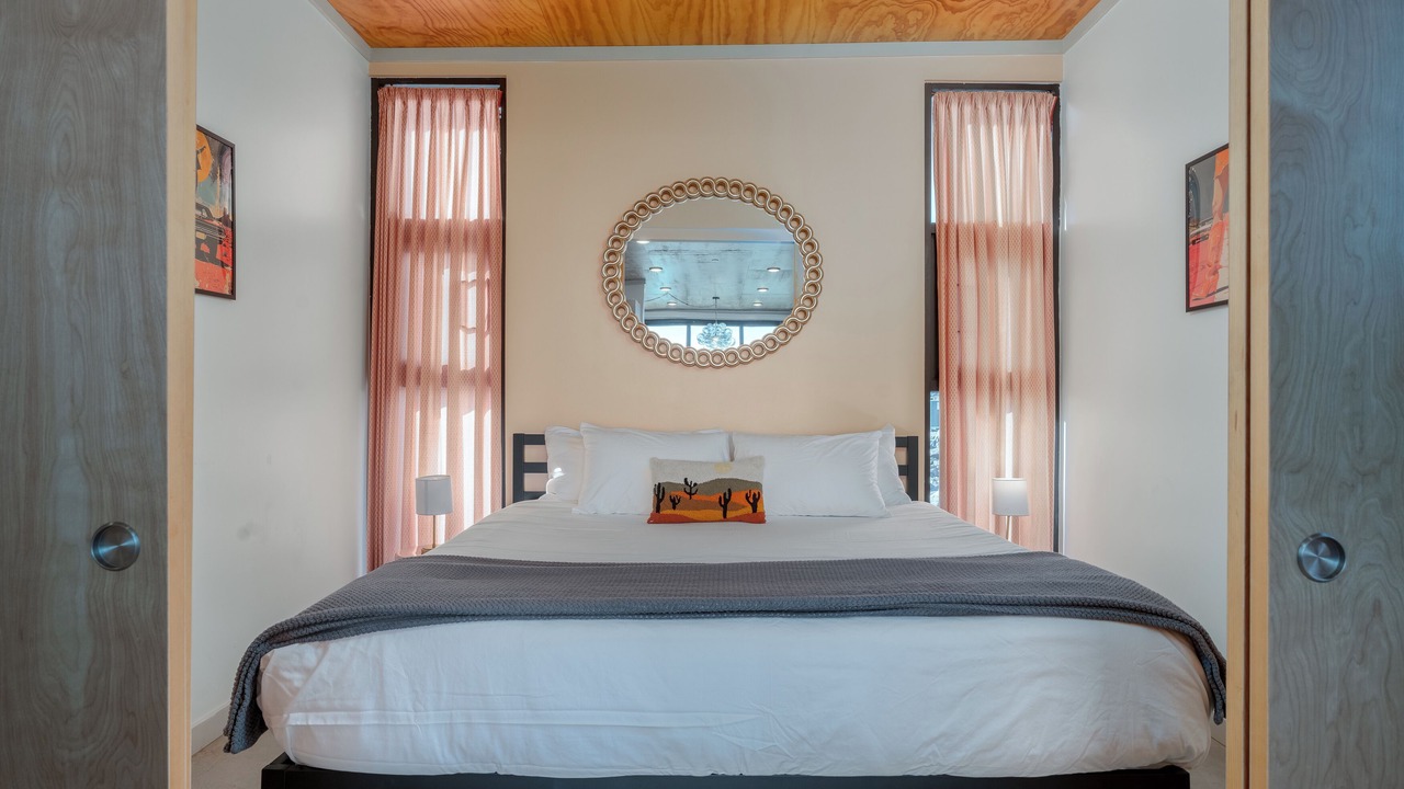 Photo of Bedroom in Quincy