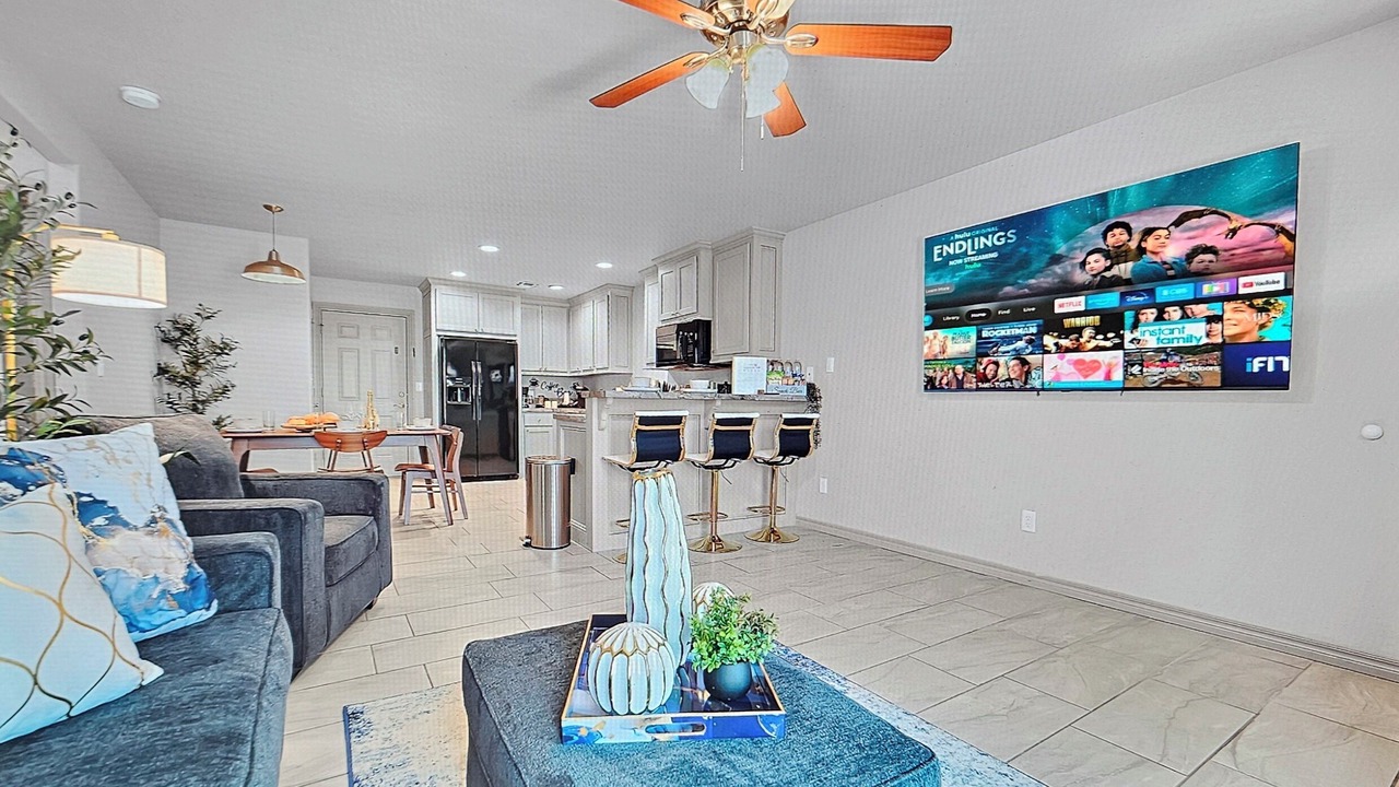 Photo of Livingroom in Elgin