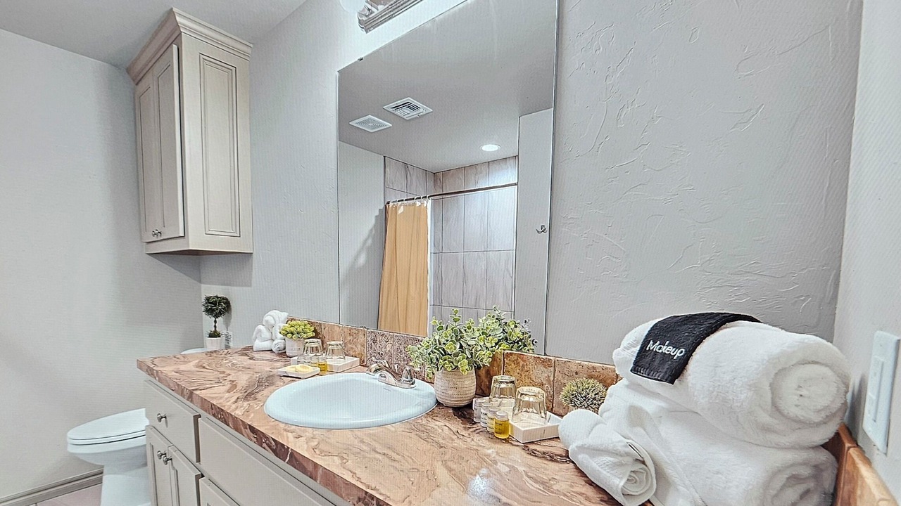 Photo of Bathroom in Elgin