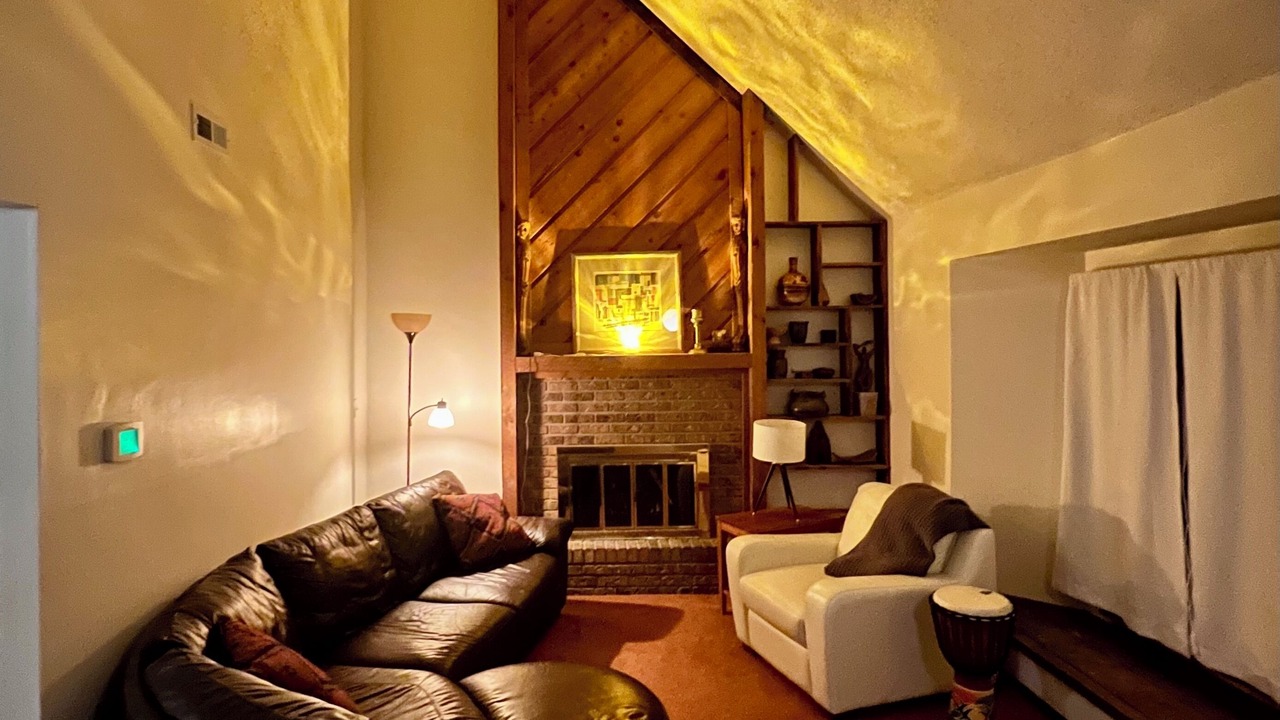 Photo of Livingroom in Lawrence
