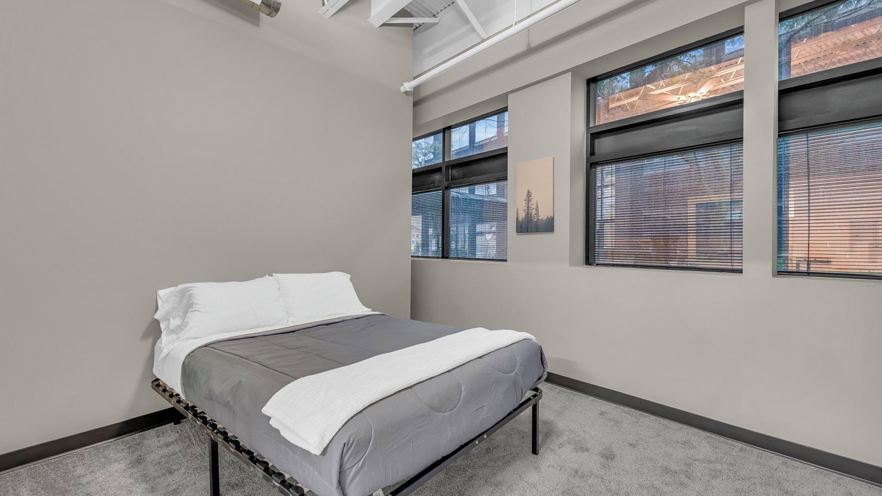 Photo of Bedroom in Waldron