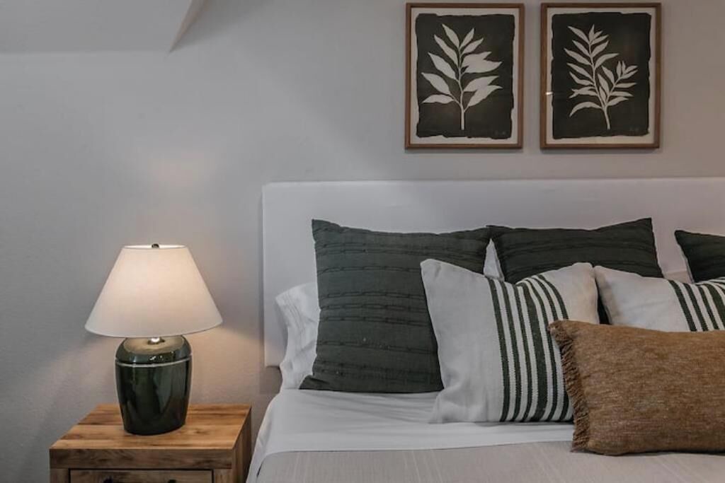 Photo of Bedroom in Roanoke