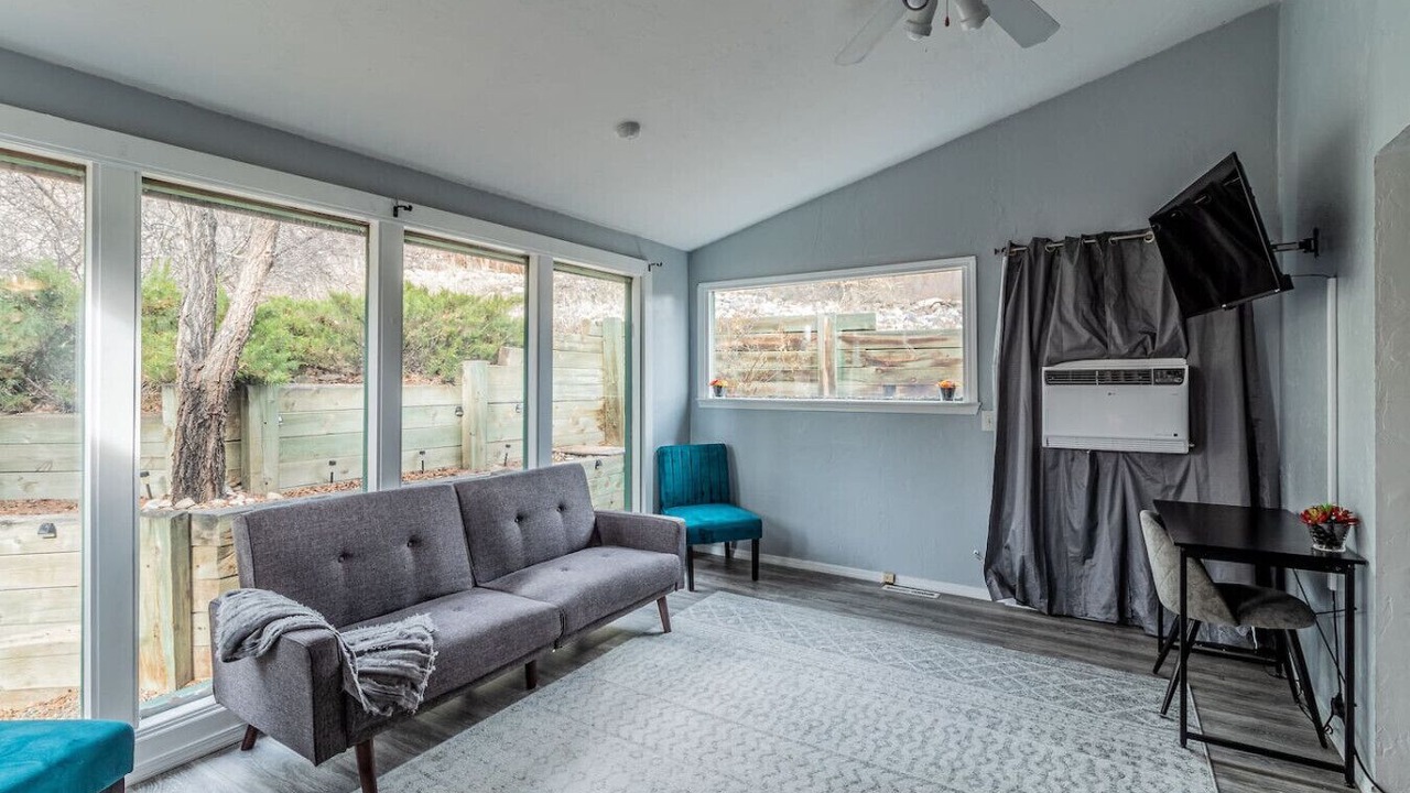 Photo of Livingroom in Farmington