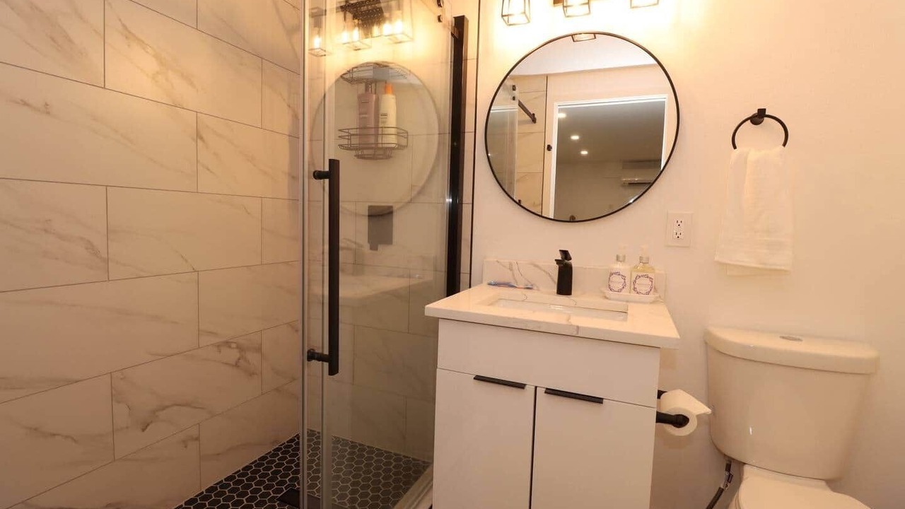 Photo of Bathroom in North Beacon Hill