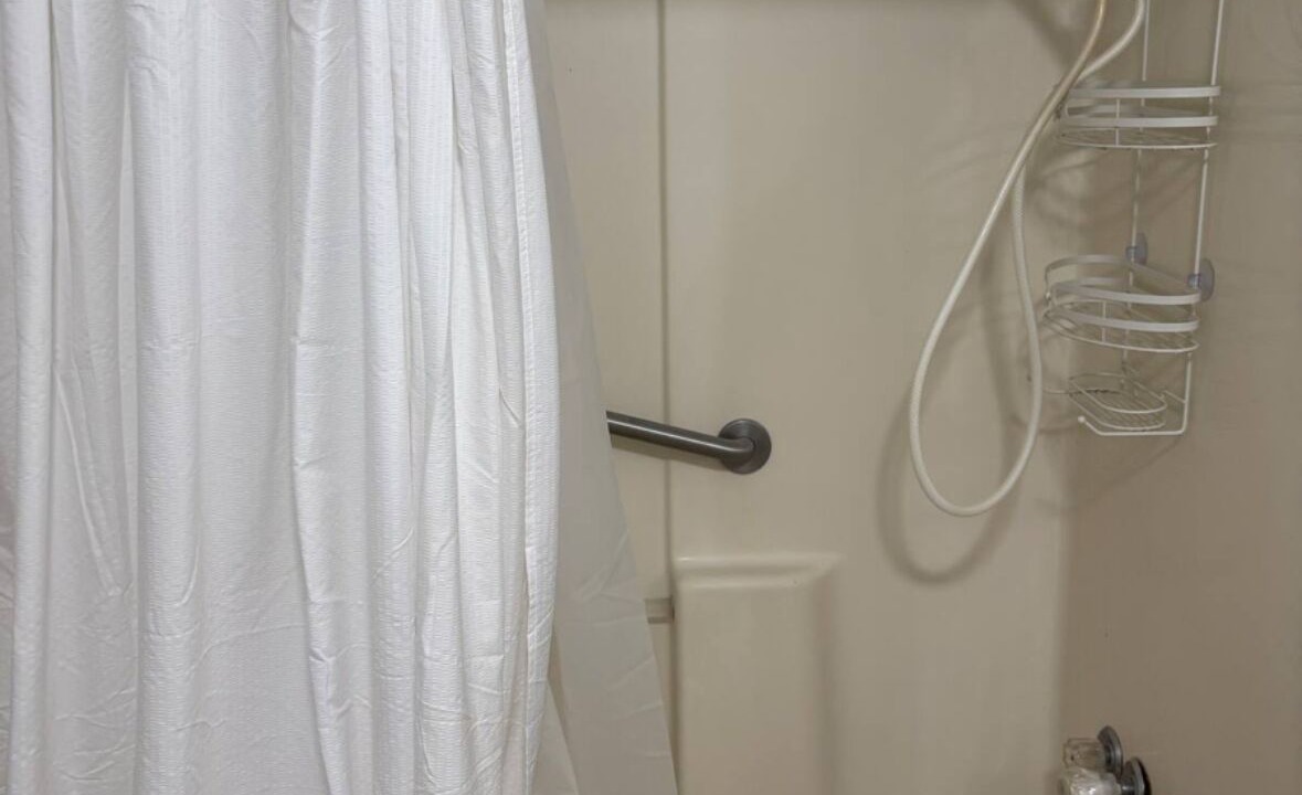 Photo of Bathroom in Cache