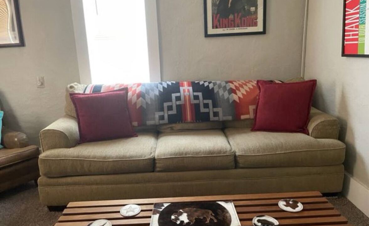 Photo of Livingroom in Cache