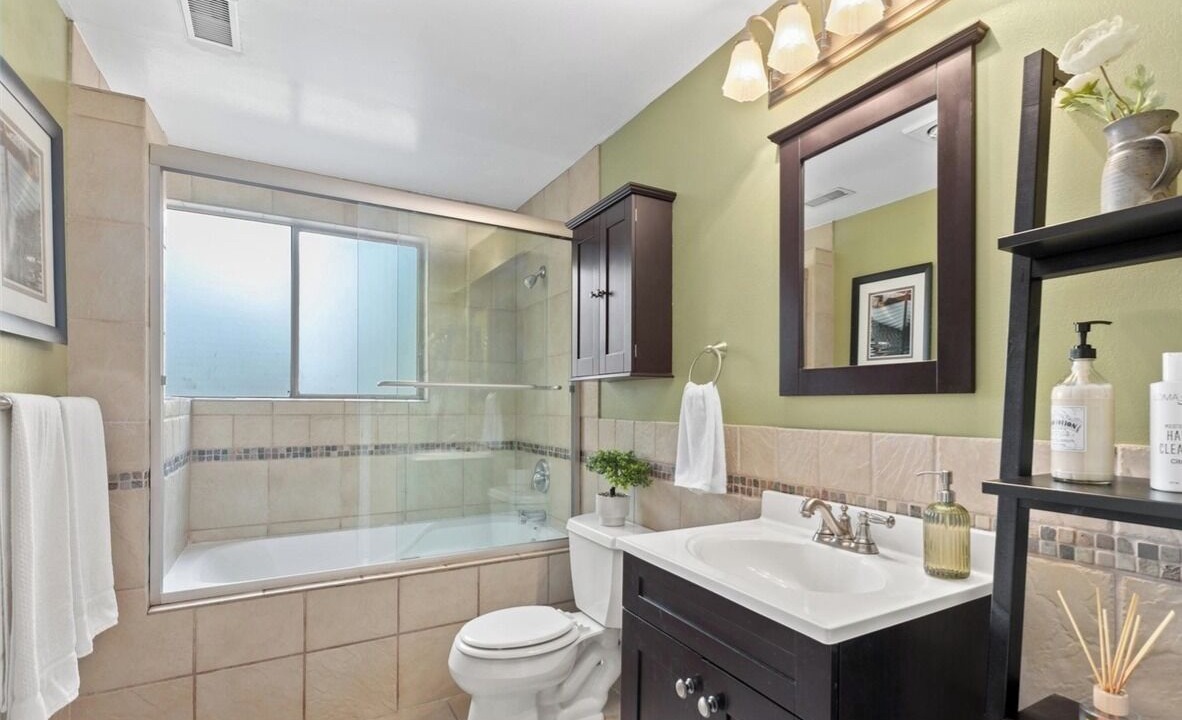Photo of Bathroom in Picnic Point-North Lynnwood