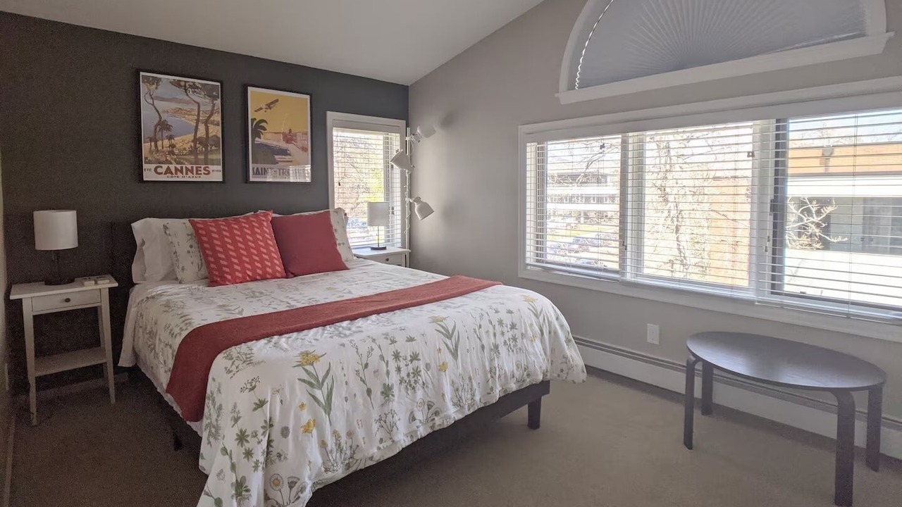 Photo of Bedroom in Goss - Grove