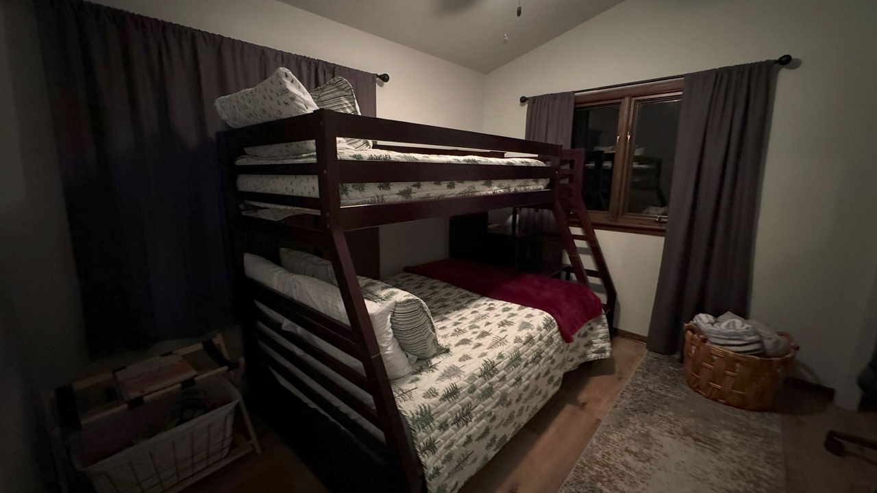 Photo of Bedroom in Booneville