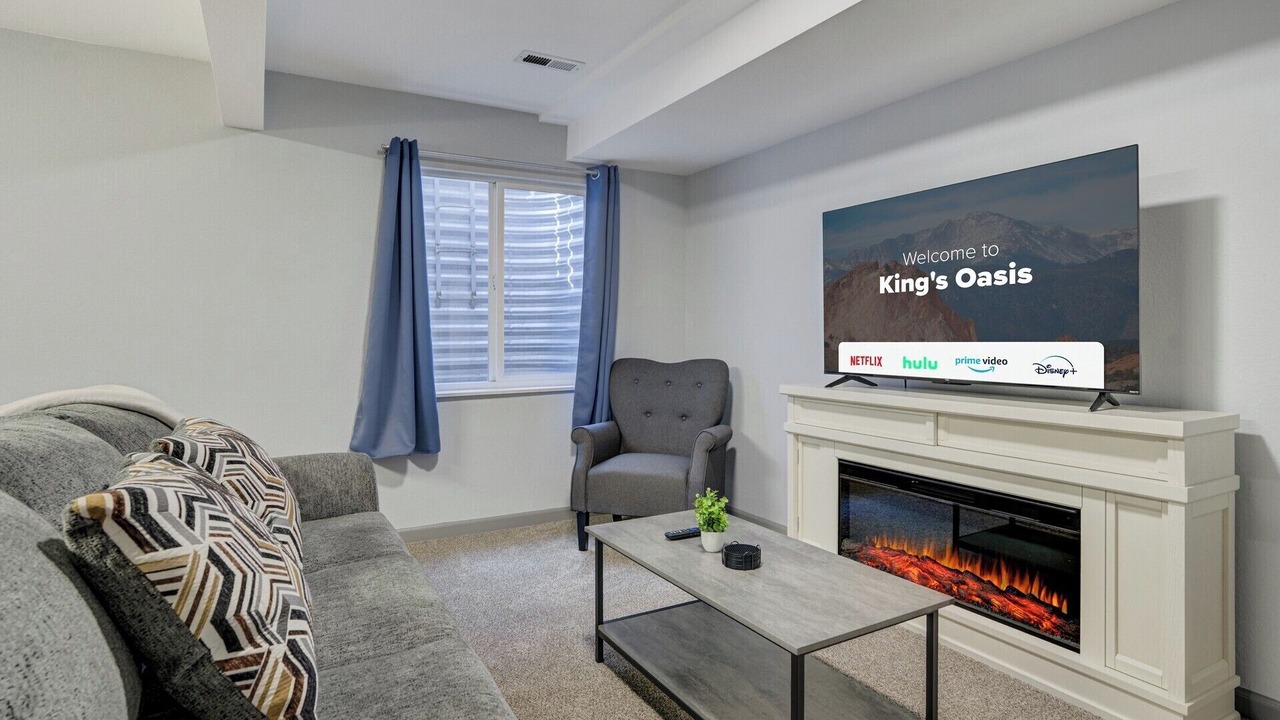 Photo of Livingroom in Security-Widefield