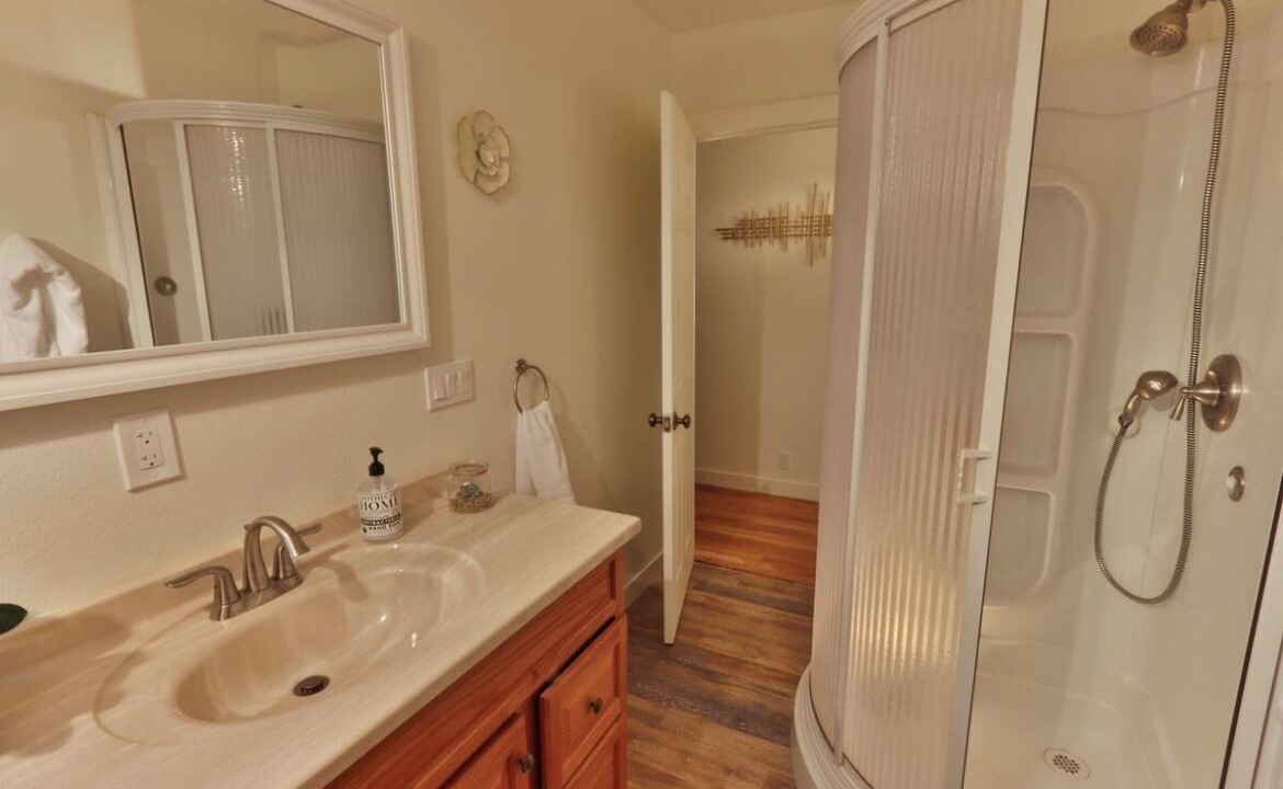 Photo of Bathroom in Milton-Freewater