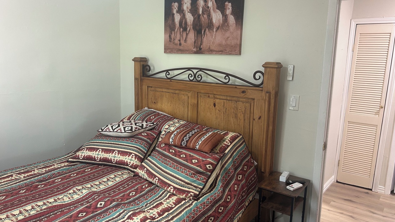 Photo of Bedroom in Newark