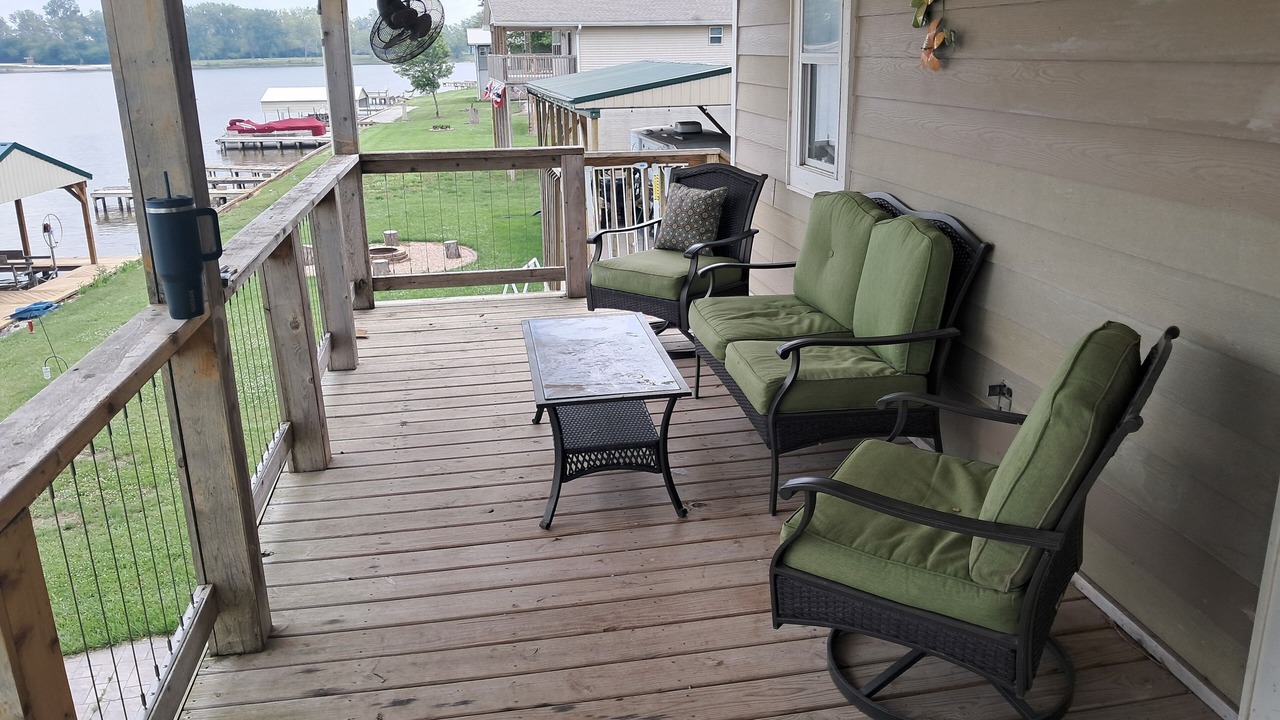 Photo of Patio Balcony in Big Lake
