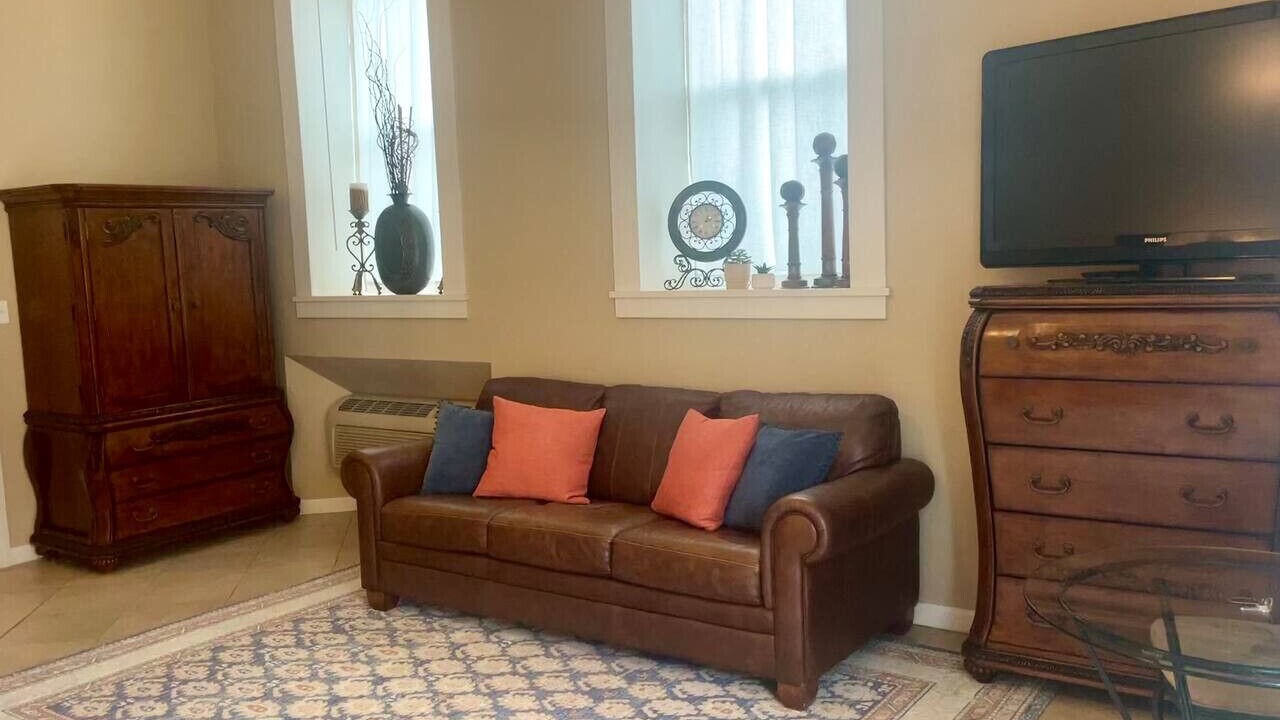 Photo of Livingroom in Eastland