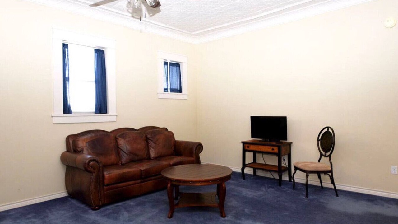 Photo of Livingroom in Eastland