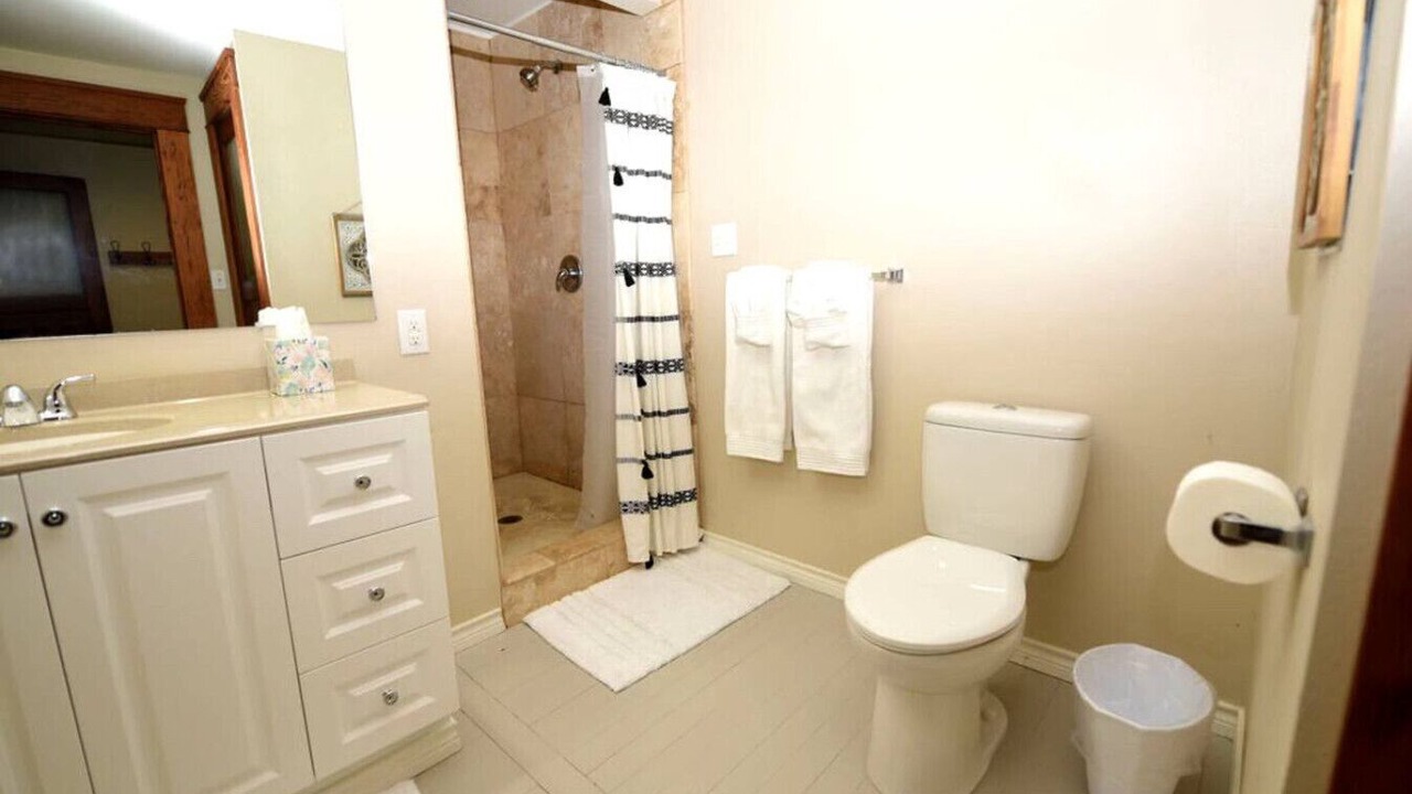 Photo of Bathroom in Eastland