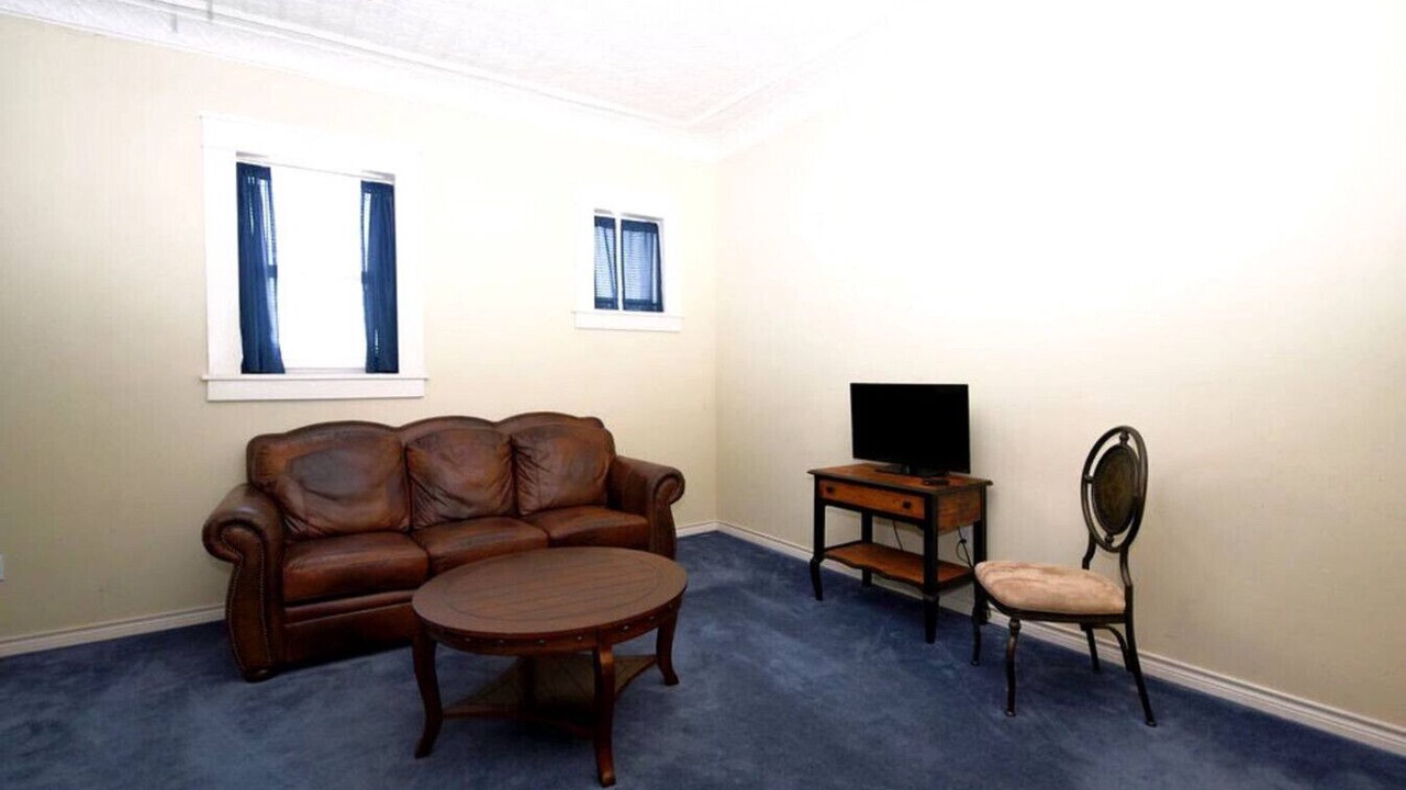 Photo of Livingroom in Eastland