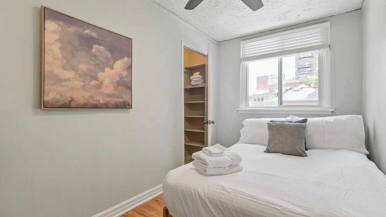 Photo of Bedroom in City Park
