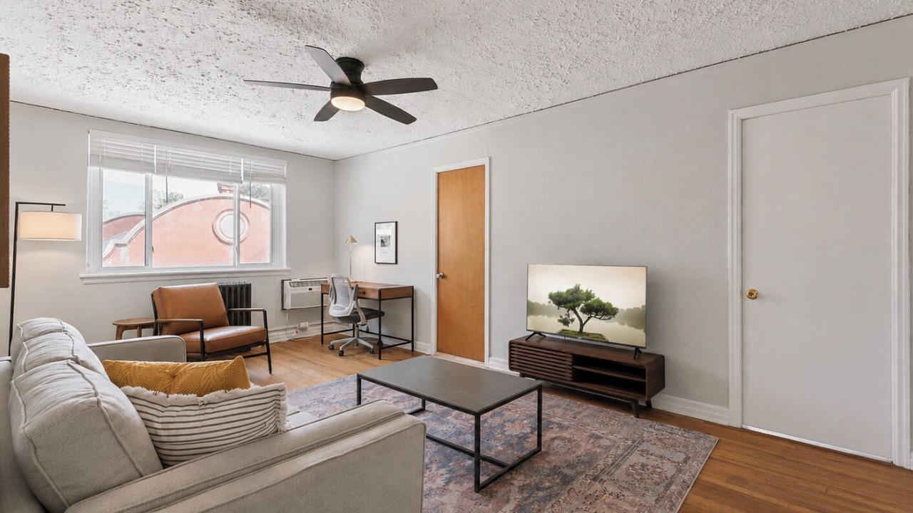 Photo of Livingroom in City Park
