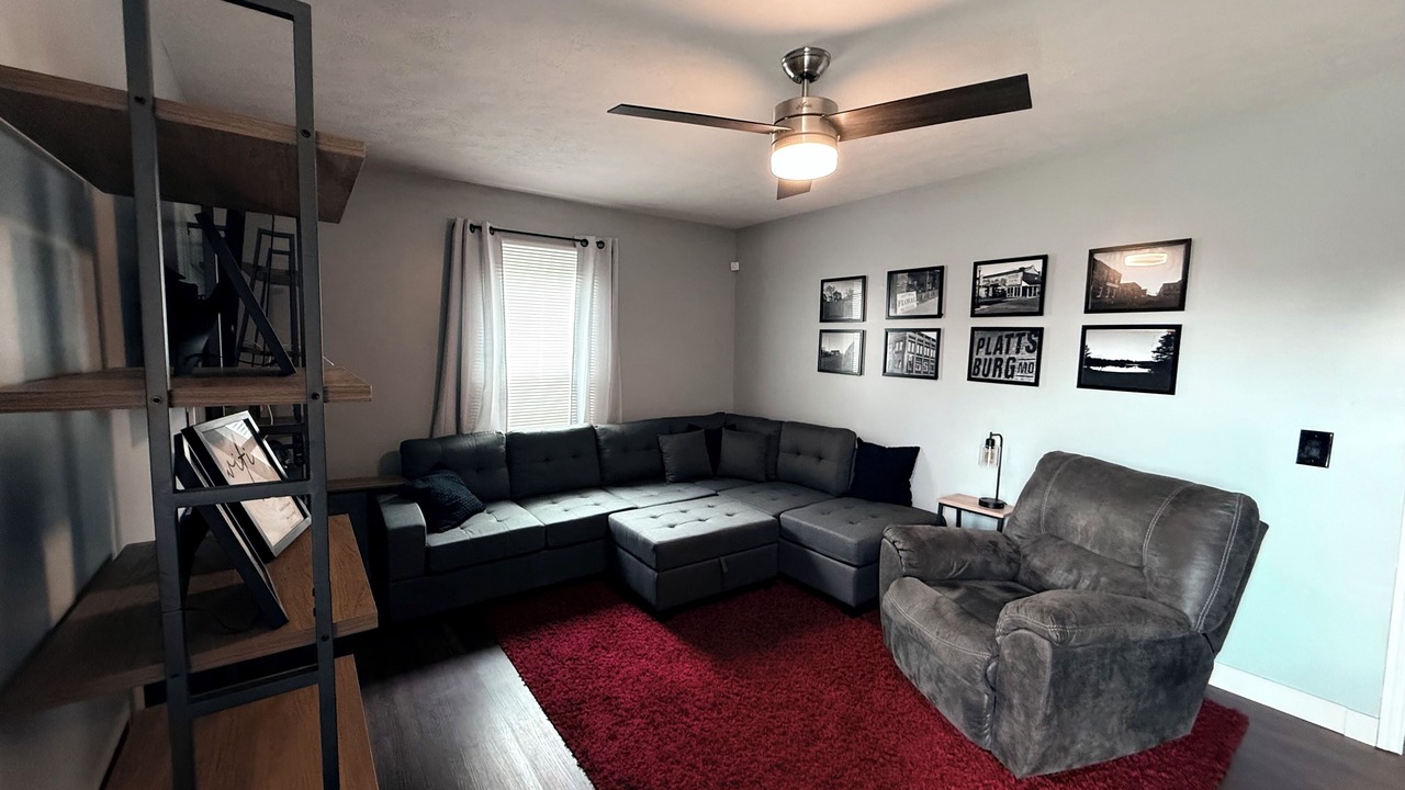 Photo of Livingroom in Plattsburg