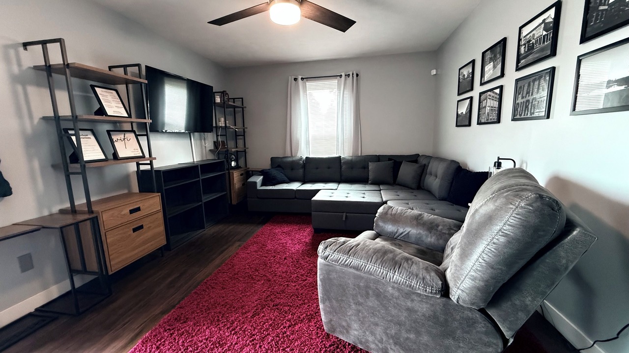 Photo of Livingroom in Plattsburg