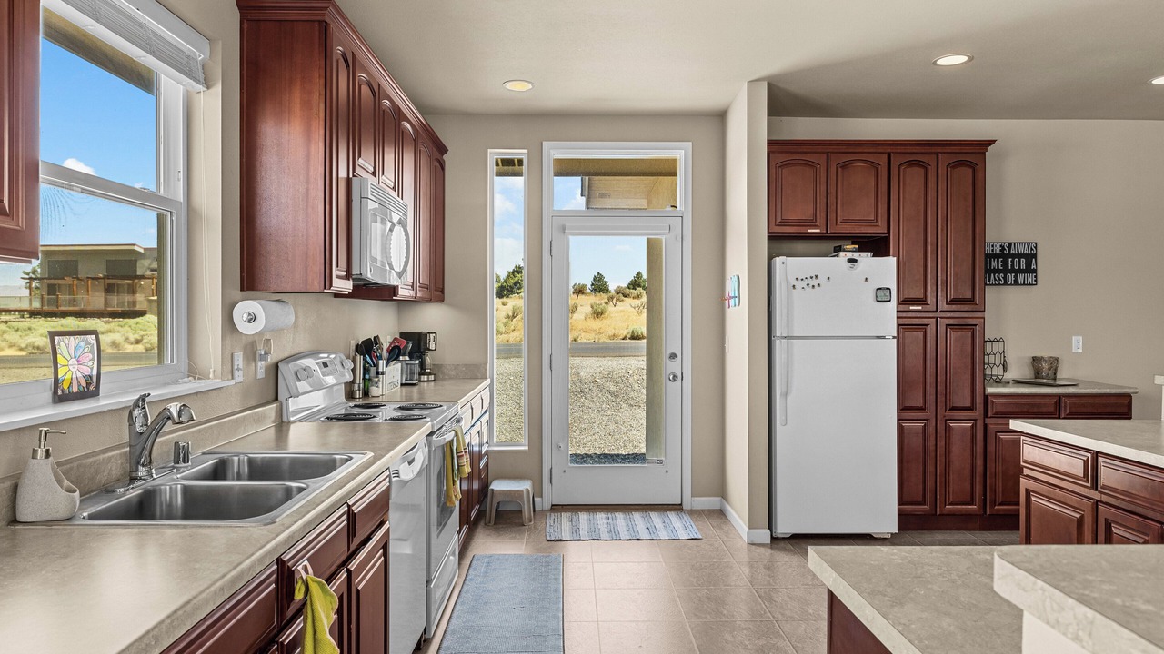 Photo of Kitchen in Desert Aire