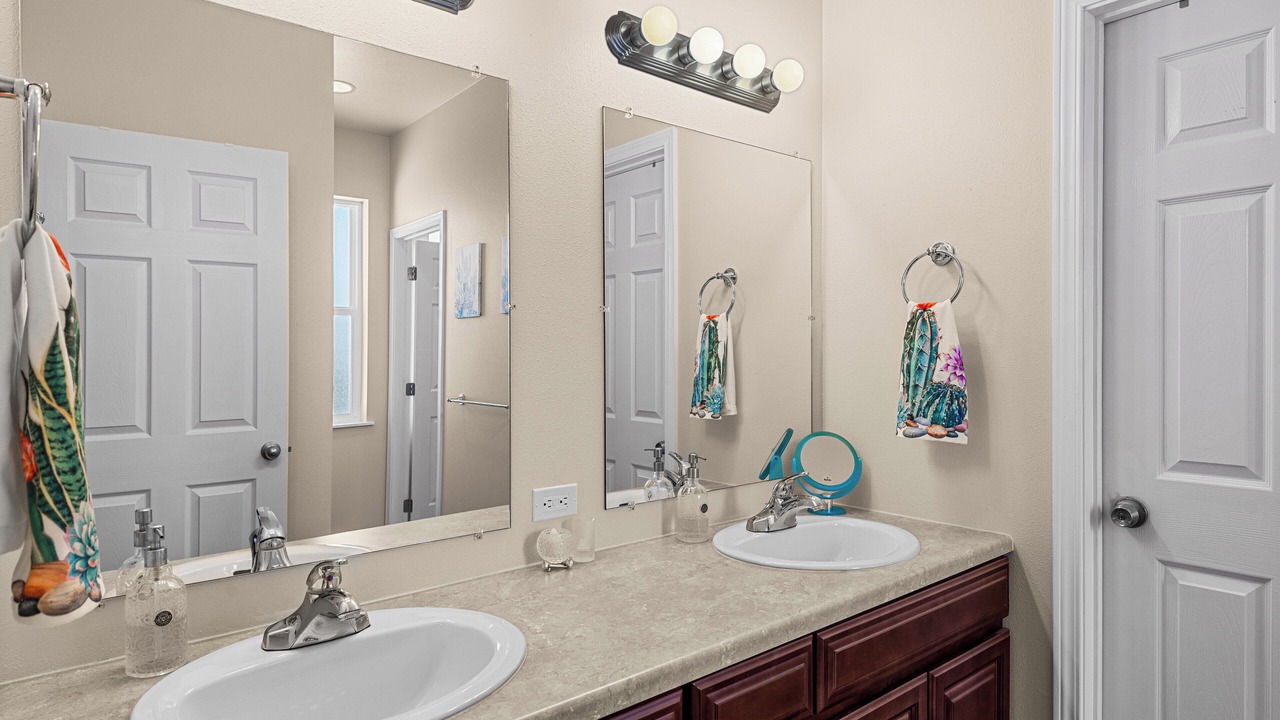 Photo of Bathroom in Desert Aire