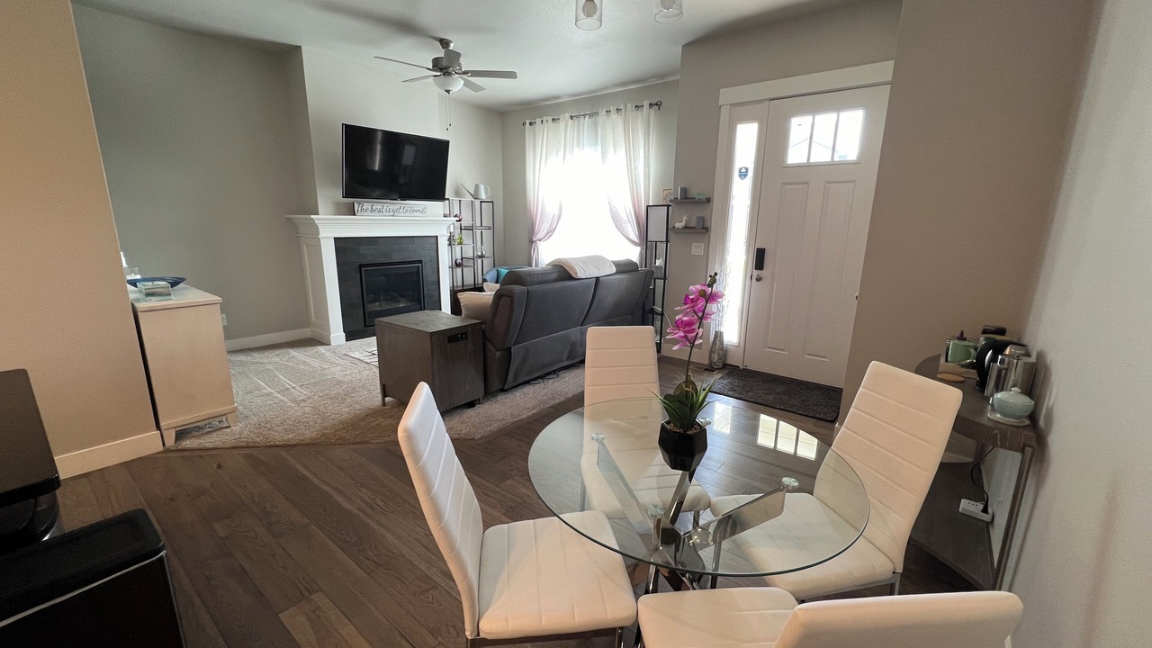 Photo of Livingroom in Centerra