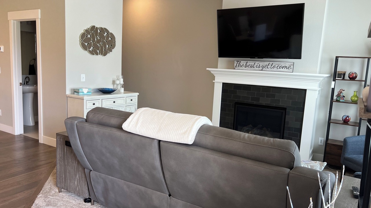 Photo of Livingroom in Centerra