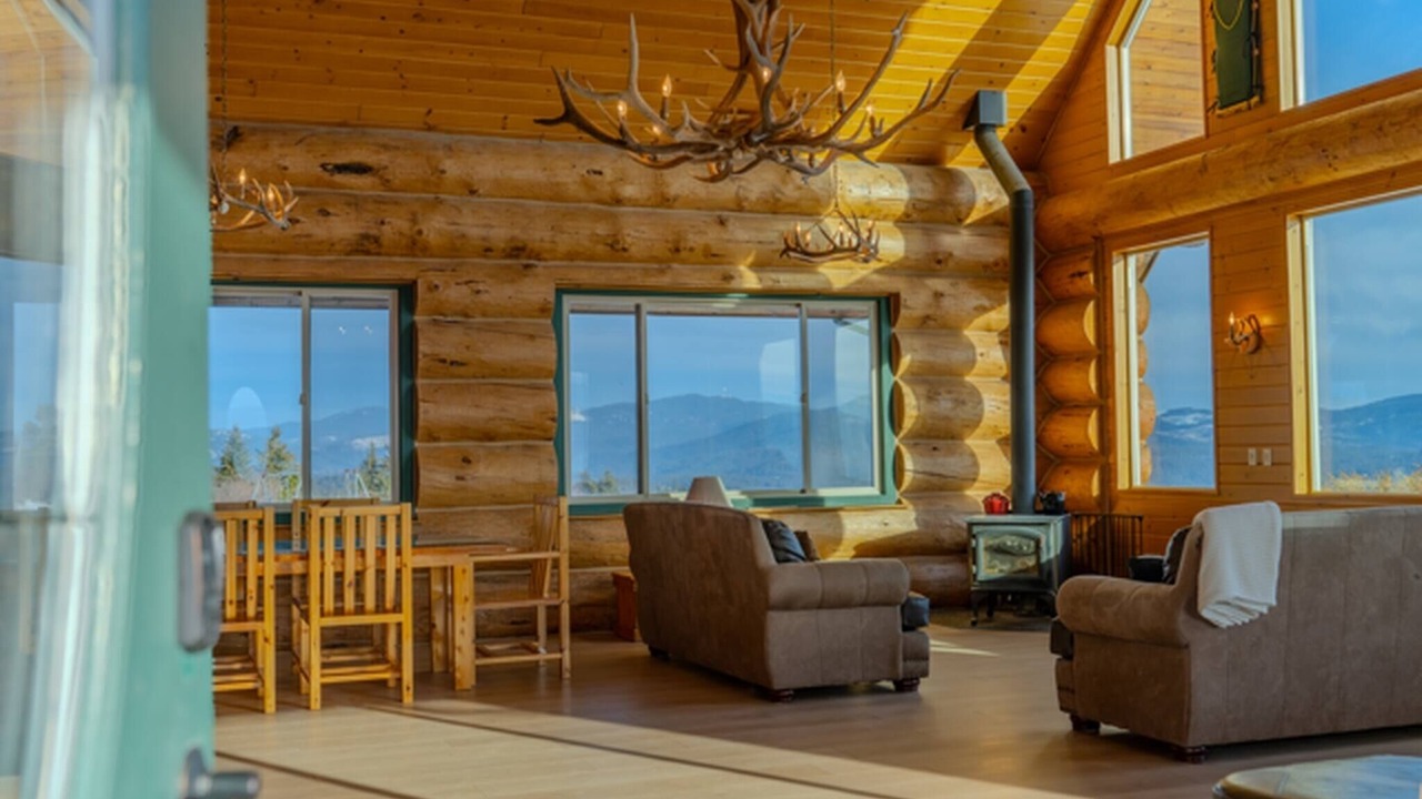 Photo of Livingroom in Newman Lake
