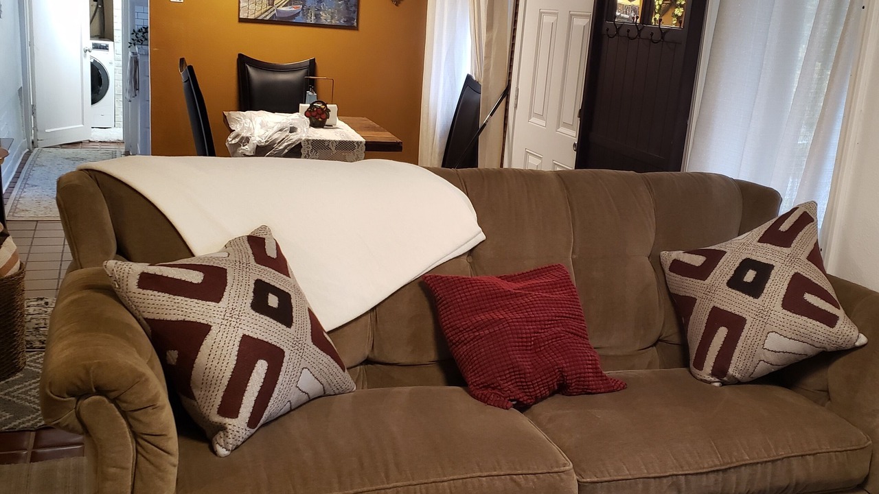 Photo of Livingroom in SeaTac